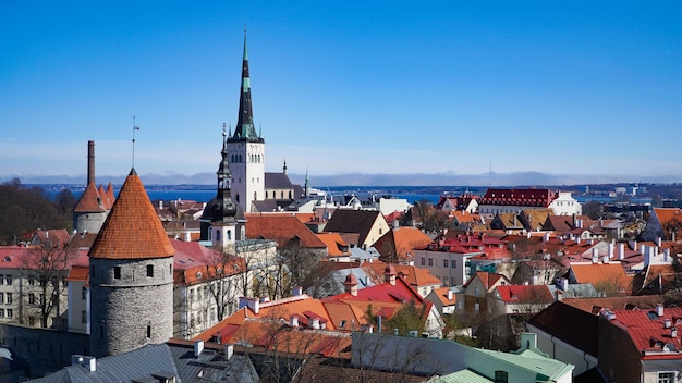 Orizzonte di Tallinn, Estonia. Veduta aerea di Tallinn. Città vecchia di Tallinn, Estonia.