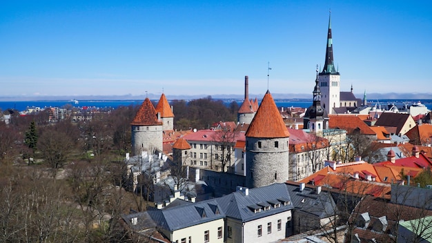 Orizzonte di Tallinn, Estonia. Veduta aerea di Tallinn. Città vecchia di Tallinn, Estonia.