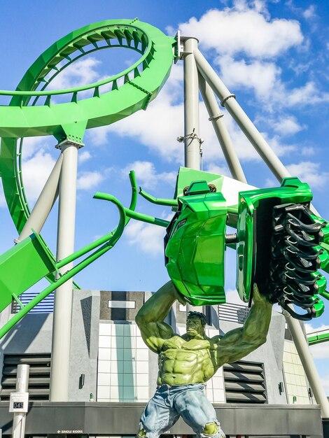 ORLANDO USA JANUARIO 05 2017 Incredibile hulk coaster nell'isola di avventura di Universal Studios Orlando Universal Studios Orlando è un parco a tema a Orlando Florida