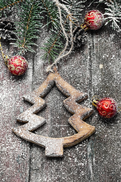 Ornamenti di Natale in legno fatti in casa