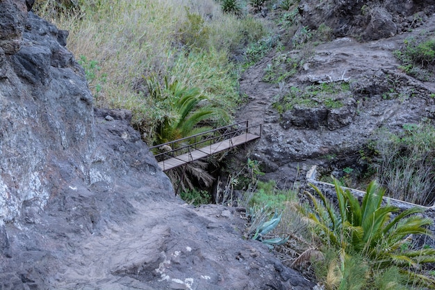 Orrido di Maska, scogliere, Tenerife. sentiero nella gola Maska