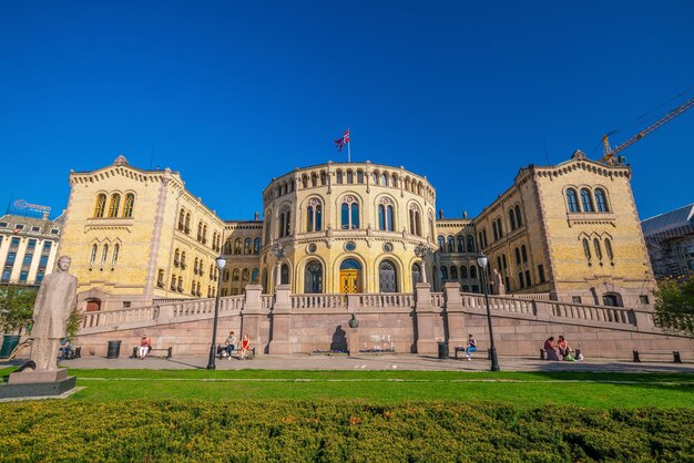 OSLO, NORVEGIA - 9 MAGGIO 2018: Vista del parlamento norvegese a Oslo, Europe