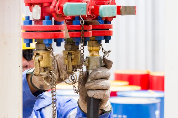 ospite umano conect nero per trasferimento olio lubrificante nel processo di petrolio e gas