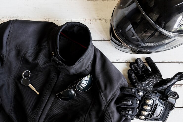 Outfit di Biker e accessori con lo spazio della copia