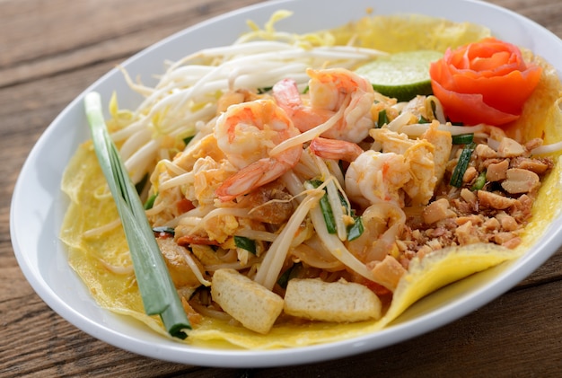 Pad thai. Tagliatelle alla thailandese