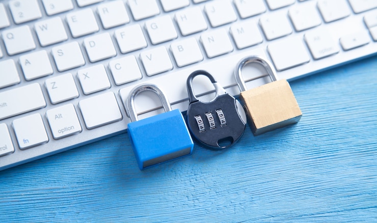 Photo padlock and computer keyboard. security