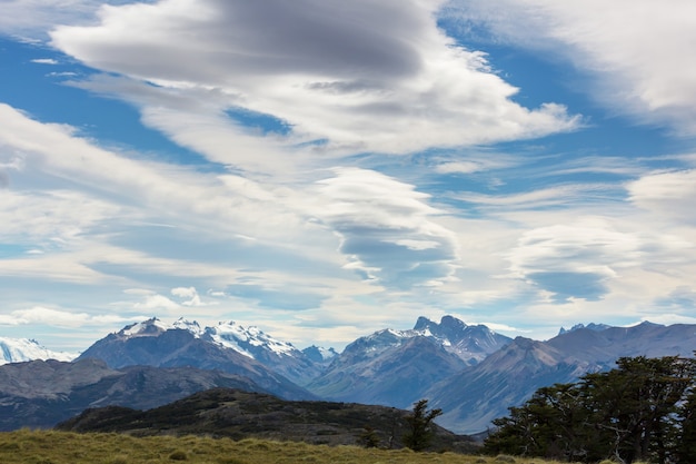 Paesaggi della Patagonia nel sud dell'Argentina. Bellissimi paesaggi naturali.