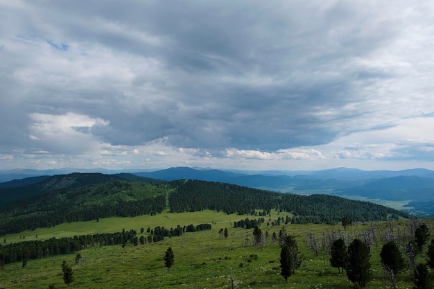 paesaggi mozzafiato viaggiando in estate Altai