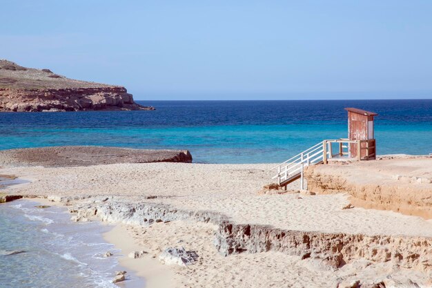 Paesaggio alle spiagge di Comte a Ibiza Spagna