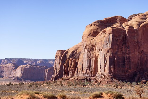 Paesaggio americano della montagna rocciosa del deserto