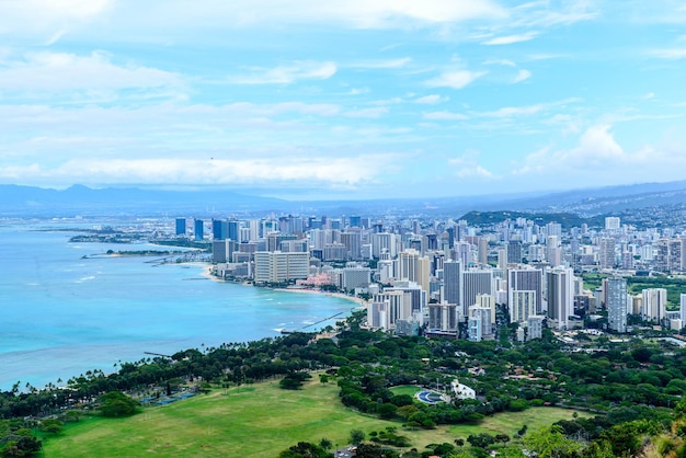 Paesaggio cittadino di Honolulu visto dal Diamond Head State Monument Hawaii USA