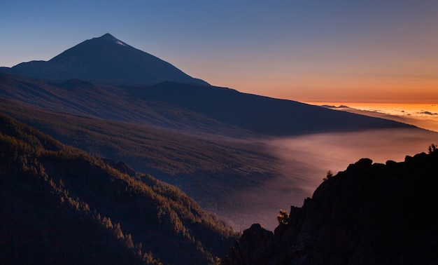 Paesaggio del vulcano Teide a Tenerife, Spagna. Incredibile natura selvaggia in Europa.