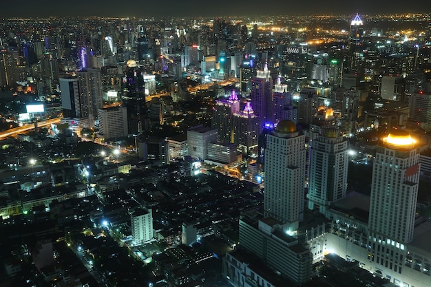 Paesaggio della città di Bangkok di notte