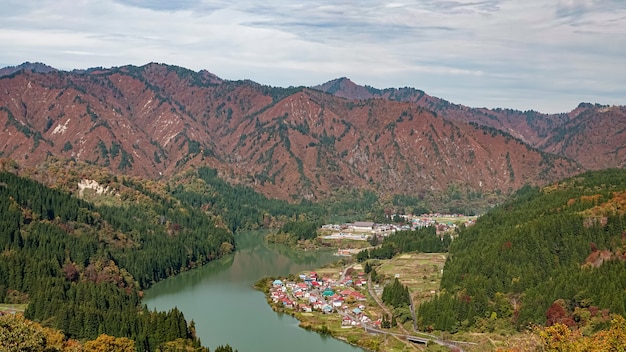 Paesaggio della linea Tadami a Fukushima, Giappone