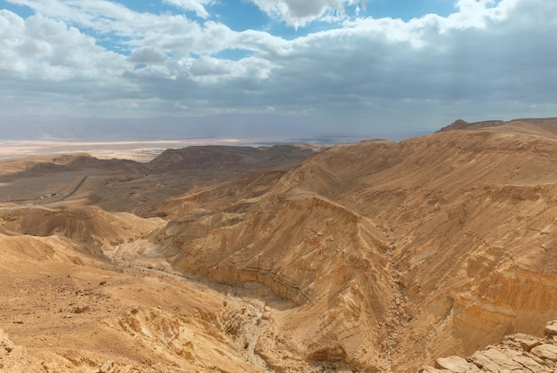 Paesaggio delle montagne nel deserto di Arava Israele