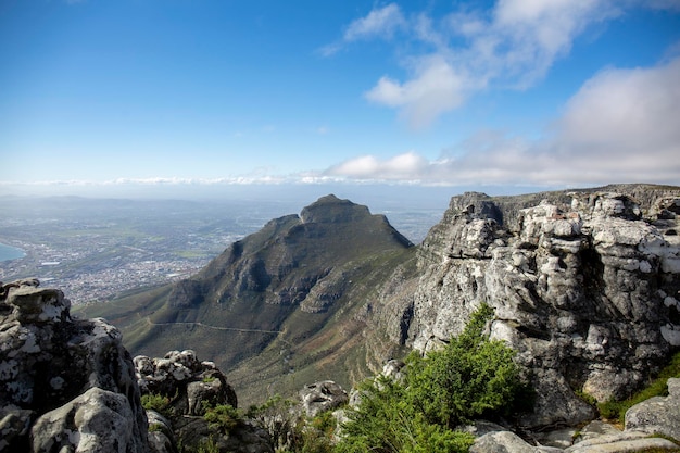 Paesaggio di Città del Capo da Table Mountain in Sud Africa