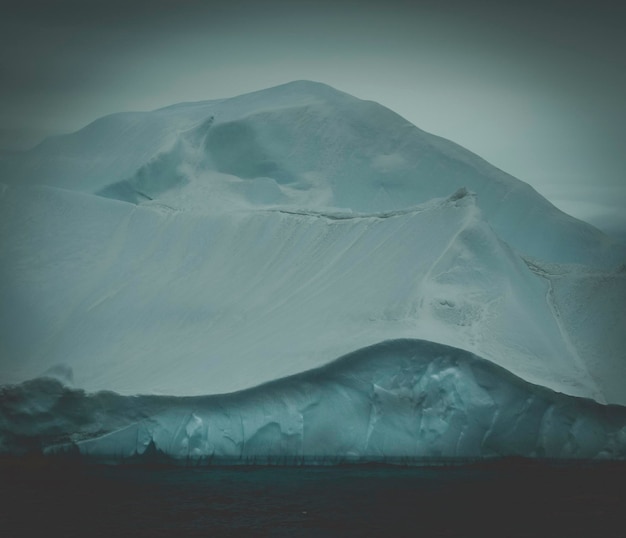 Paesaggio di iceberg vicino alla Penisola Antartica Penisola Antartica Antartide