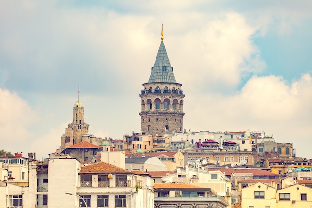 Paesaggio di Istanbul e cielo blu