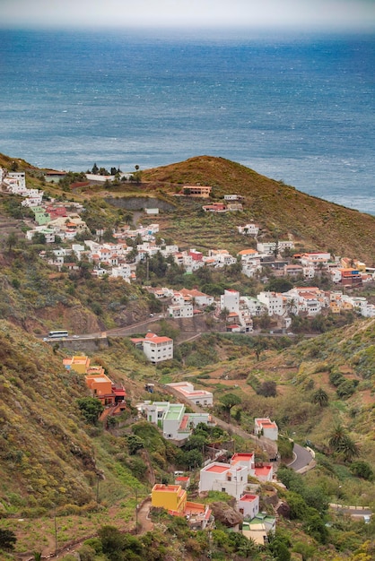 Paesaggio di montagna sull'isola tropicale di Tenerife