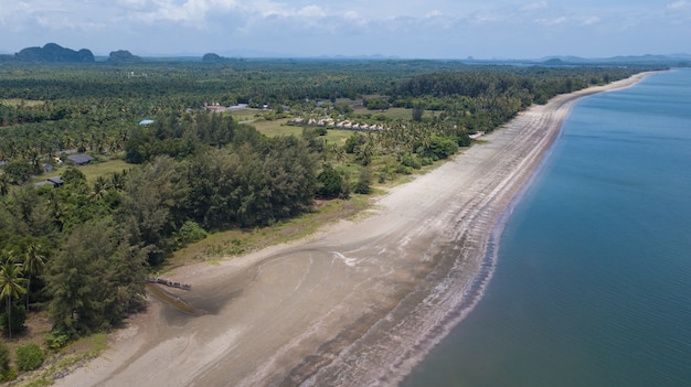 Paesaggio di vista aerea di Koh Lanta, Krabi Tailandia