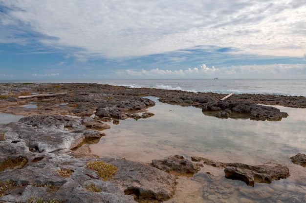 Paesaggio marino della costa caraibica. Penisola dello Yucatan.