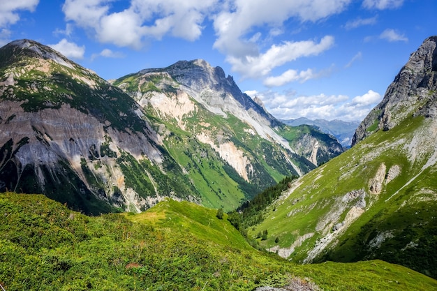 Paesaggio montano e alpino a Pralognan la Vanoise