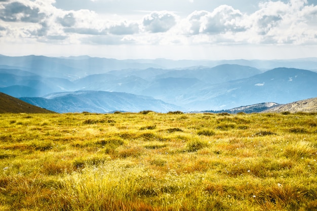 Paesaggio montano in autunno