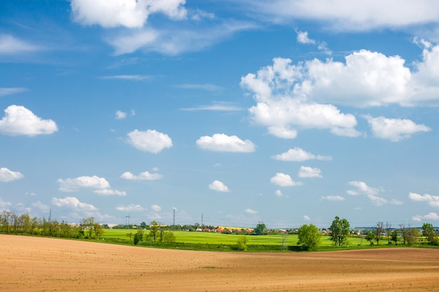 Paesaggio rurale Ungheria all&#39;inizio della primavera