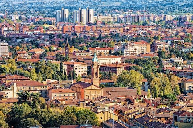 Paesaggio urbano del centro storico di Bologna, Emilia-Romagna, Italia
