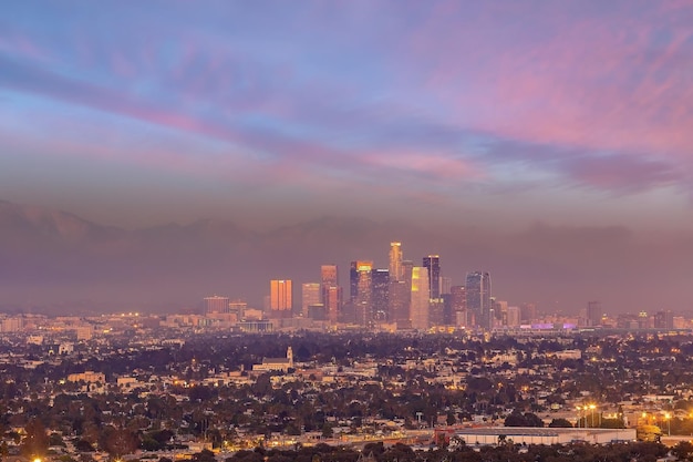 Paesaggio urbano dell'orizzonte della città di Los Angeles del centro di Los Angeles