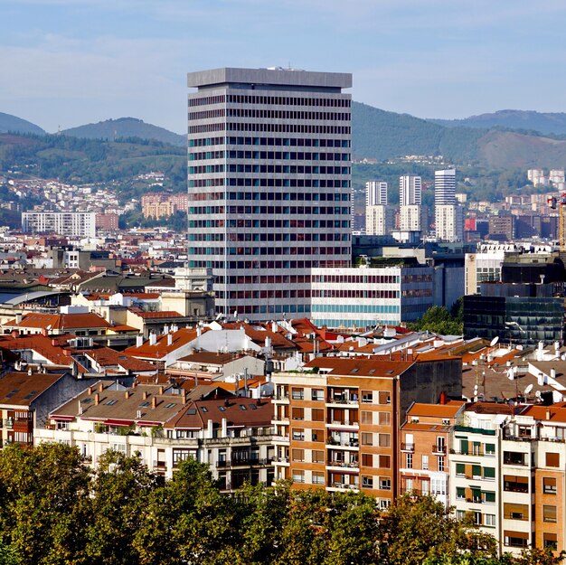 paesaggio urbano della città di Bilbao, Spagna, destinazione di viaggio