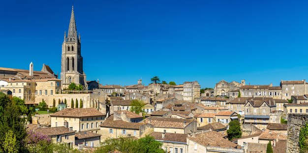 Paesaggio urbano della città di Saint-Emilion, un sito del patrimonio mondiale in Francia