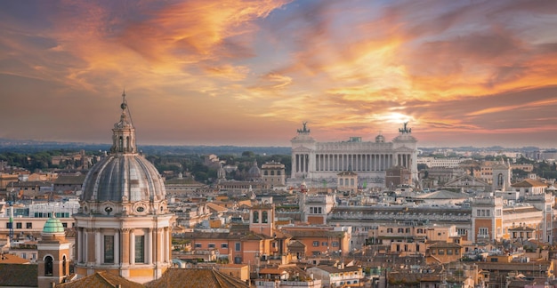 Paesaggio urbano panoramico aereo di Roma, Italia Europa Roma è la capitale dell'Italia