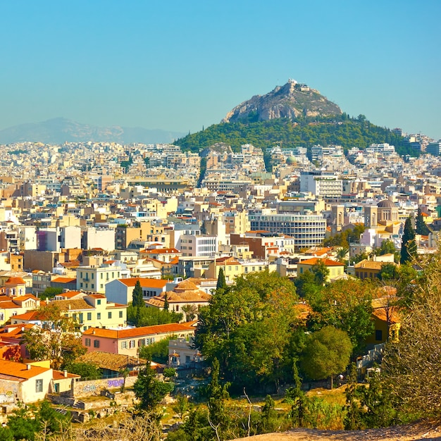 Paesaggio urbano - Vista panoramica di Atene con il Monte Licabetto, Grecia