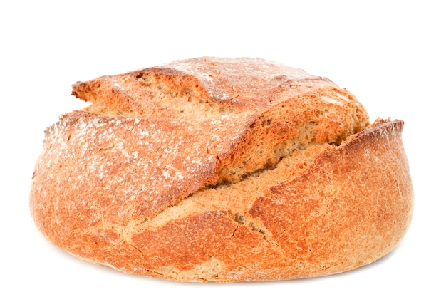 Pagnotta di pane su bianco