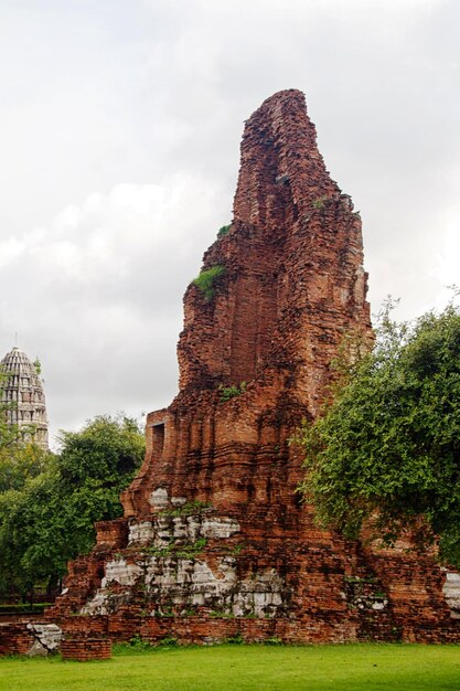 Pagoda al tempio Wat Chaiwattanaram Ayutthaya Thailandia