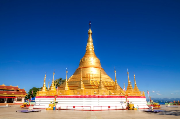 Pagoda di Tachileik Shwedagon, Tachileik, Myanmar