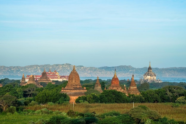 Pagode sul mare a Bagan