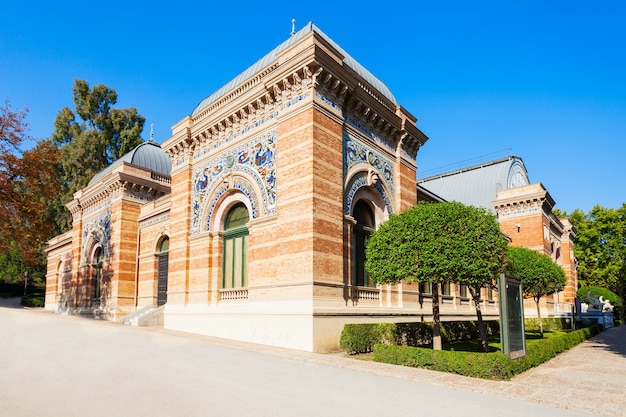 Palacio de Velazquez o Palazzo Velazquez nel Parco del Buen Retiro, uno dei parchi più grandi della città di Madrid, Spagna. Madrid è la capitale della Spagna.