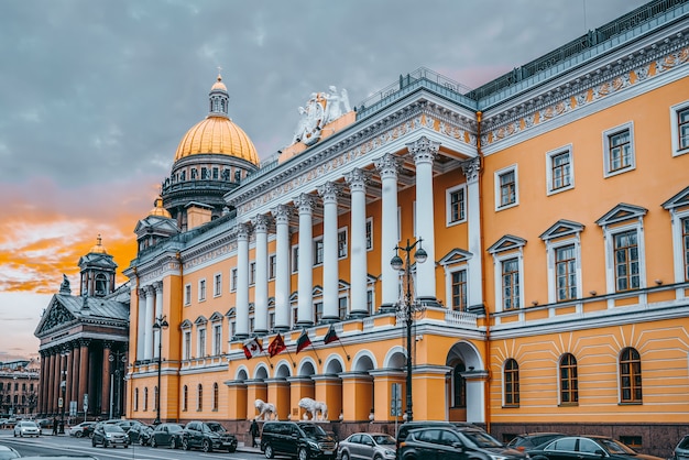 Palazzo dell'Ammiragliato vicino a Piazza del Senato. San Pietroburgo. Russia.