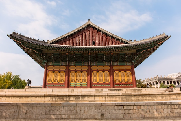 Palazzo Deoksugung in autunno Seoul Corea del Sud