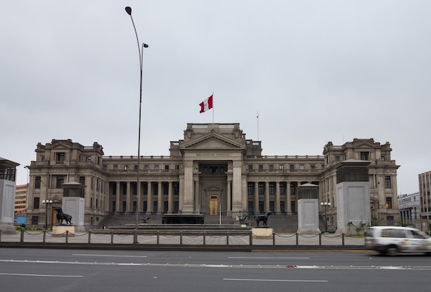 Palazzo di Giustizia a Lima in Perù