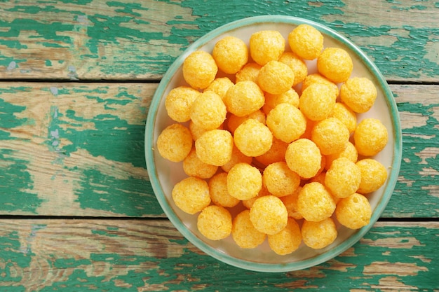 Palline di formaggio giallo
