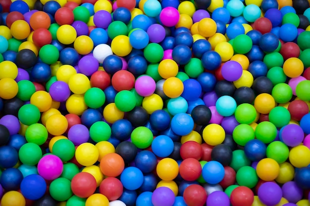 Palline di plastica multicolori