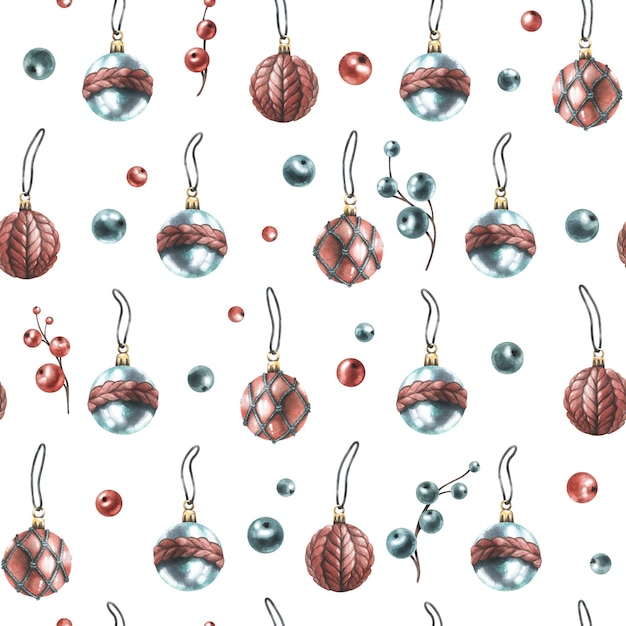 Palline di vetro natalizie in blu e rosso con elementi a maglia bacche decorative Illustrazione ad acquerello disegnata a mano Motivo invernale senza cuciture su sfondo bianco