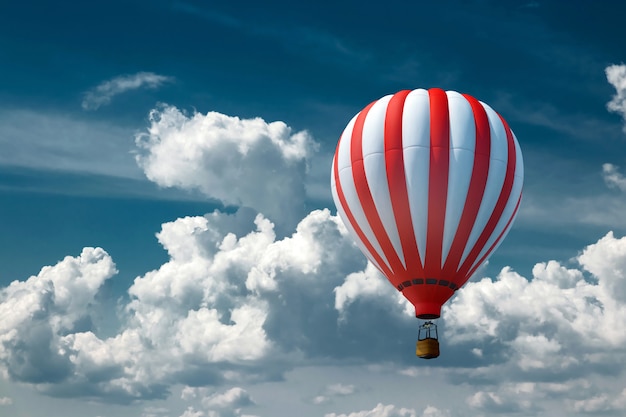 Palloncini multicolori, grandi contro il cielo blu