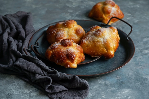 Pan de muerto o pane dei morti in Messico