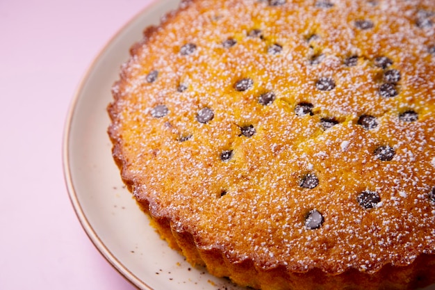 Pan di spagna all'arancia e gocce di cioccolato