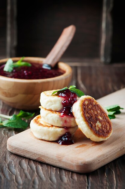 Pancake di ricotta con lamponi e menta