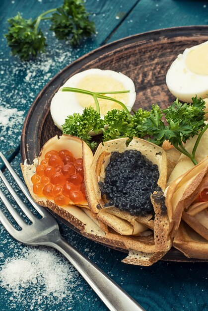 Pancakes con caviale